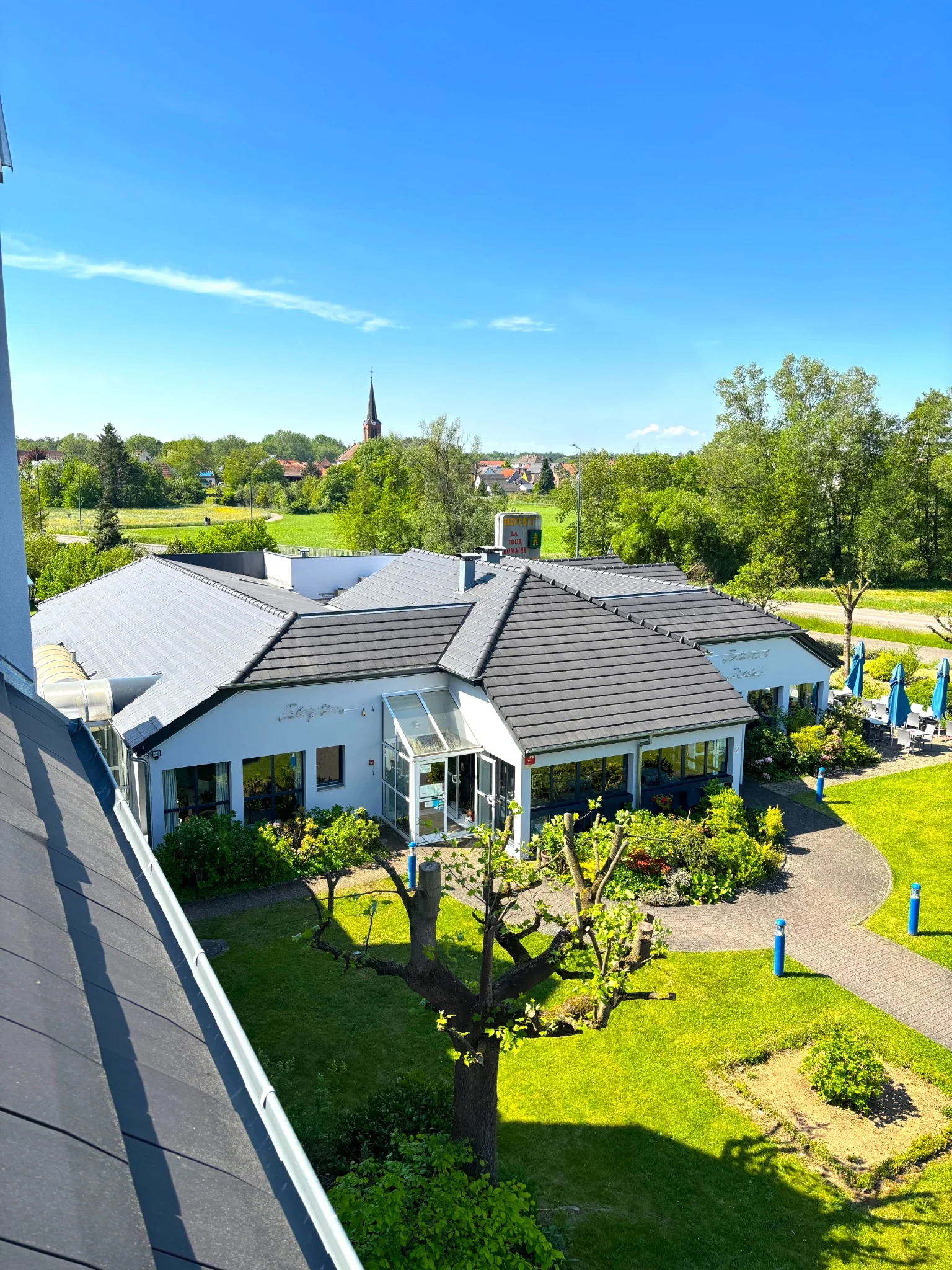 Toiture du restaurant vue en hauteur